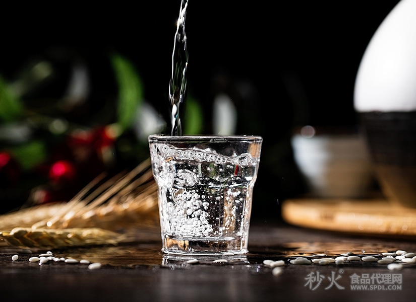 浓香型白酒